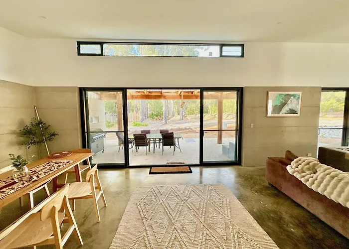 The Yallingup House, 5 Mins To Beach