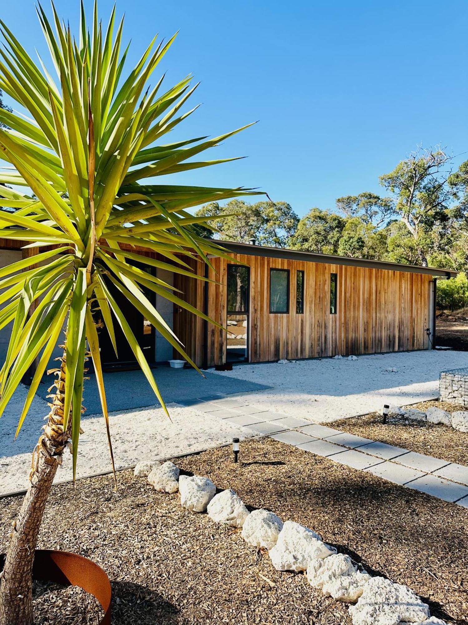The House, 5 Mins To Yallingup